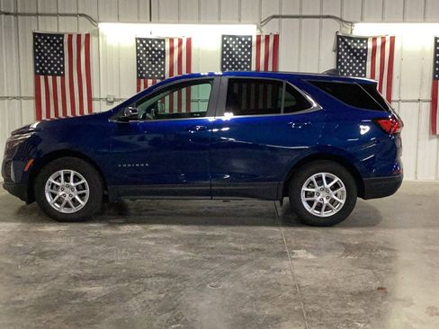 Used 2022 Chevrolet Equinox LT AWD/4WD image 3