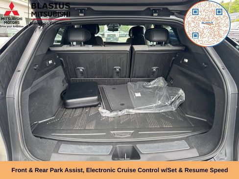 Used 2024 Cadillac Lyriq Tech w/ Driver Assist Package AWD/4WD image 13