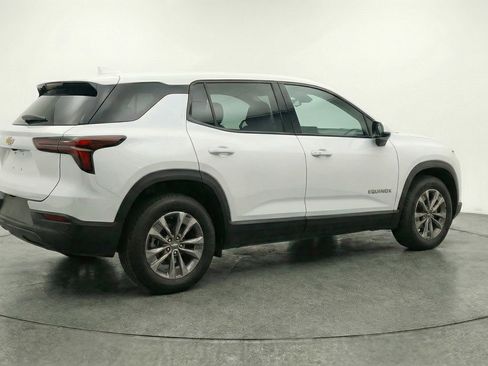 Used 2025 Chevrolet Equinox LT FWD image 9