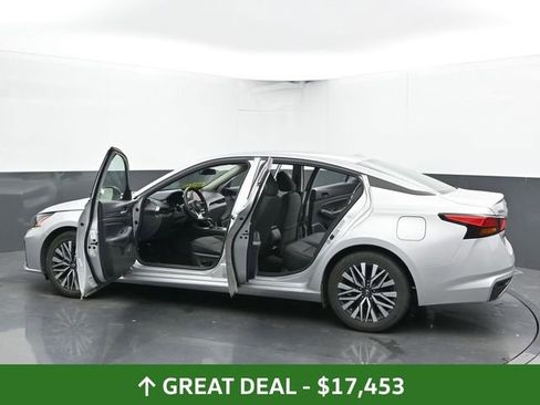 Used 2024 Nissan Altima 2.5 SV image 56