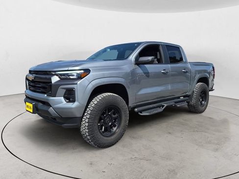 Used 2024 Chevrolet Colorado LT w/ LT Convenience Package III AWD/4WD image 1