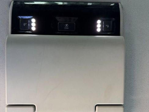 Used 2016 Cadillac Escalade ESV Luxury image 10