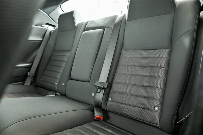 Used 2010 Dodge Challenger R/T w/ Sound Group RWD image 17