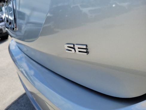 Used 2025 Mitsubishi Outlander SE FWD image 31