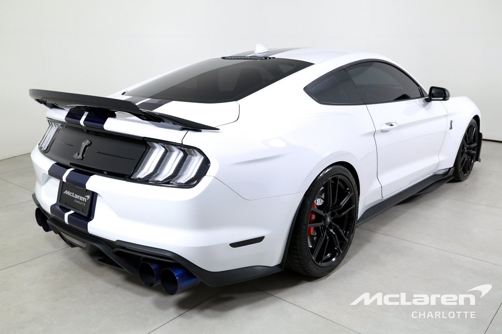 Used 2021 Ford Mustang Shelby GT500 w/ Technology Package RWD image 8