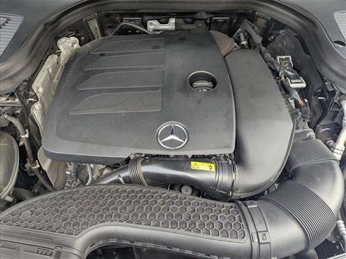 Certified 2021 Mercedes-Benz GLC 300 GLC 300 image 23