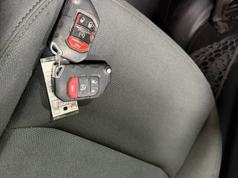 Used 2020 Jeep Wrangler Unlimited Sahara w/ Uconnect 4C Nav & Sound Group AWD/4WD image 57