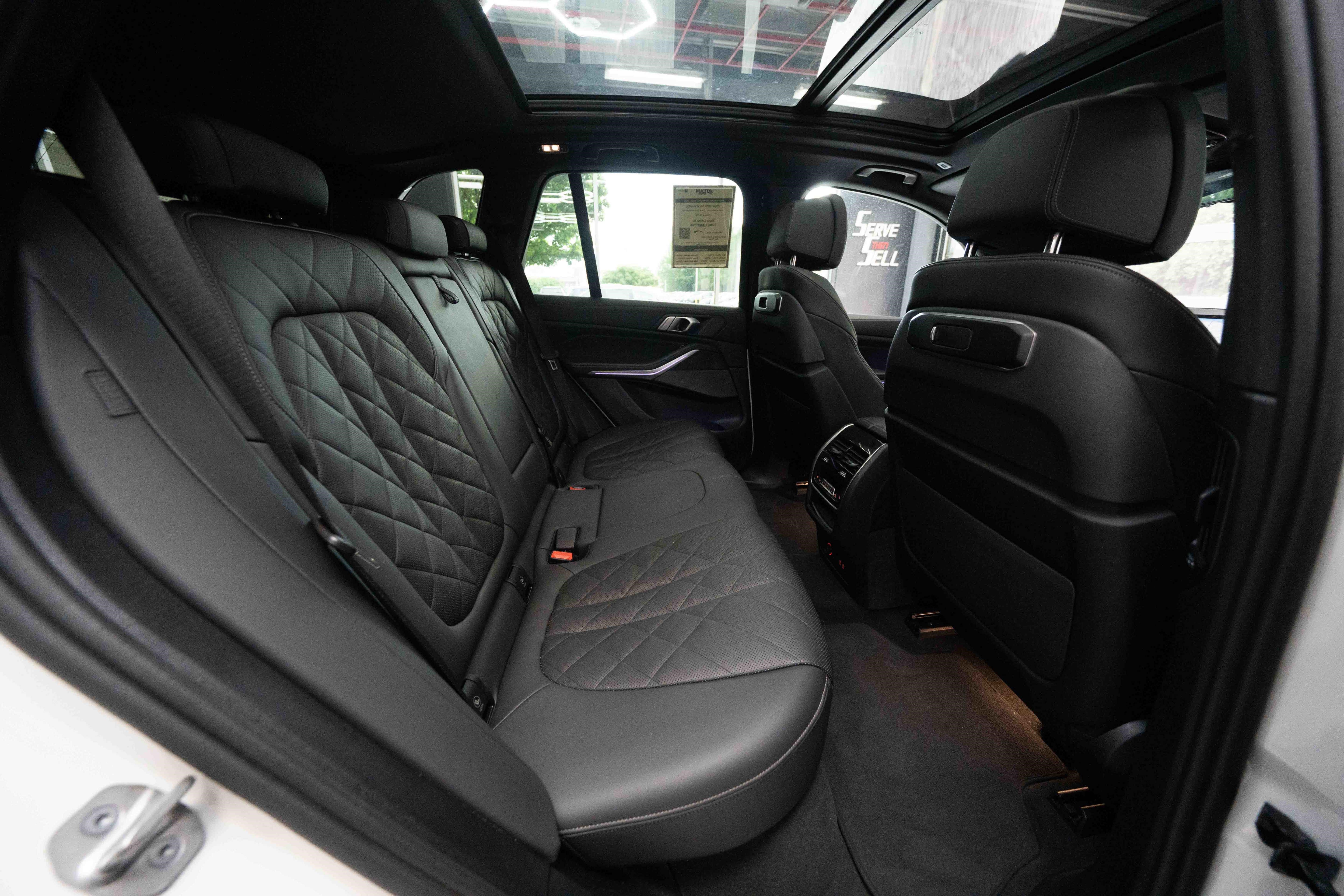 Used 2024 BMW X5 xDrive40i AWD/4WD image 25