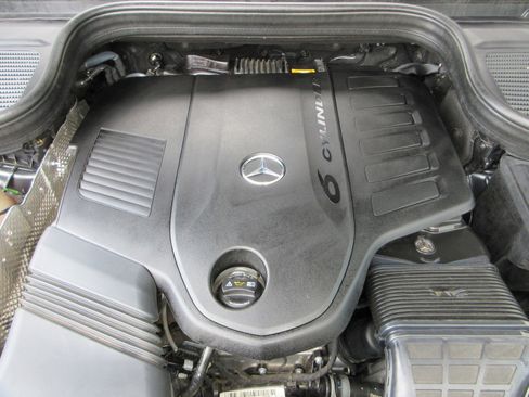 Used 2021 Mercedes-Benz GLE 450 4MATIC image 50