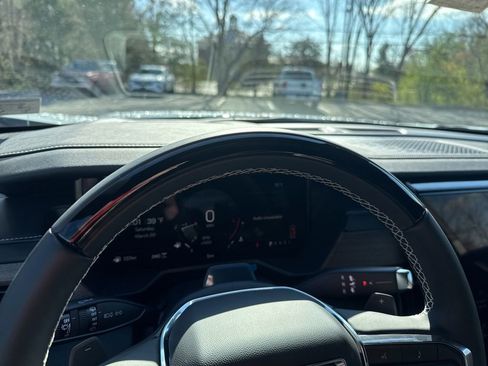 New 2026 GMC Acadia Denali Ultimate w/ LPO, Floor Liner Package image 34