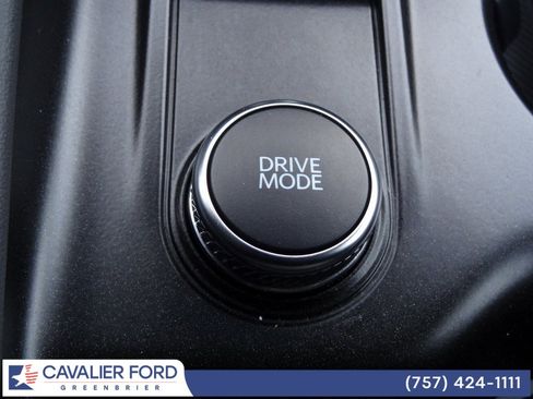Used 2025 Ford Explorer Active image 37