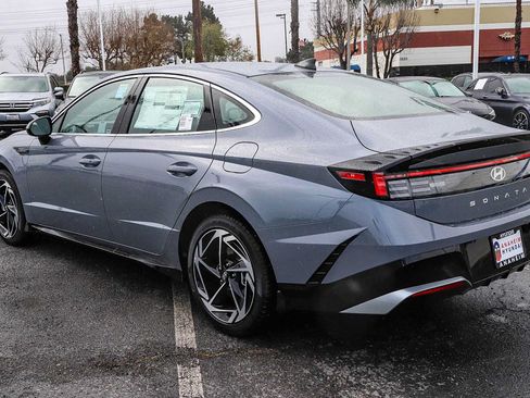 New 2026 Hyundai Sonata SEL FWD image 9