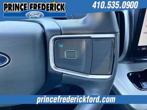 Used 2025 Ford Expedition Max Active image 18