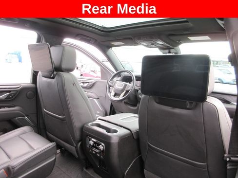 Used 2023 GMC Yukon Denali w/ Denali Reserve Package AWD/4WD image 18