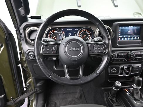 Used 2020 Jeep Wrangler Unlimited Willys image 30