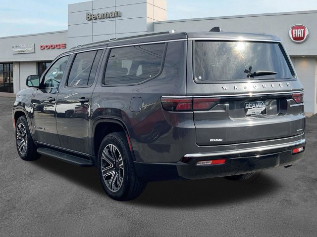 Used 2024 Jeep Wagoneer L Series II w/ Flexible Seating Group AWD/4WD image 5