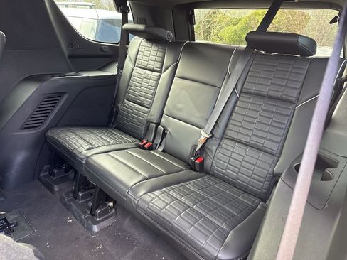 Used 2021 Cadillac Escalade Sport Platinum w/ Heavy-Duty Trailer Package image 10