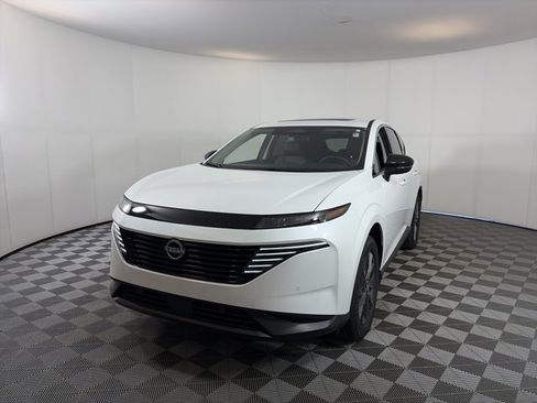 Certified 2025 Nissan Murano SL AWD/4WD image 2