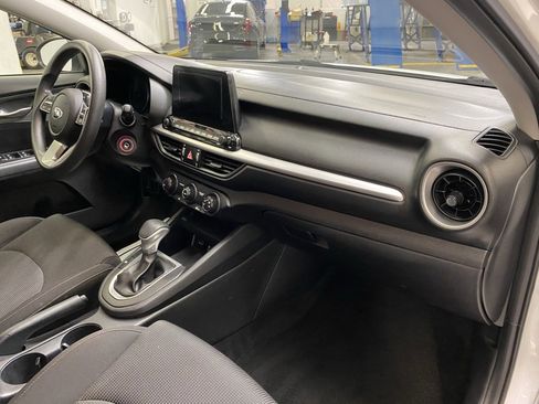 Used 2021 Kia Forte LXS image 18