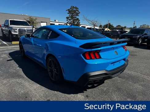 New 2025 Ford Mustang Dark Horse image 4
