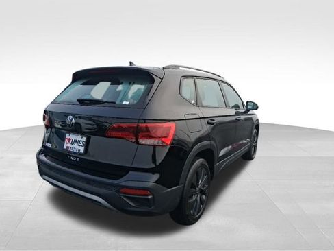 Used 2024 Volkswagen Taos S image 7