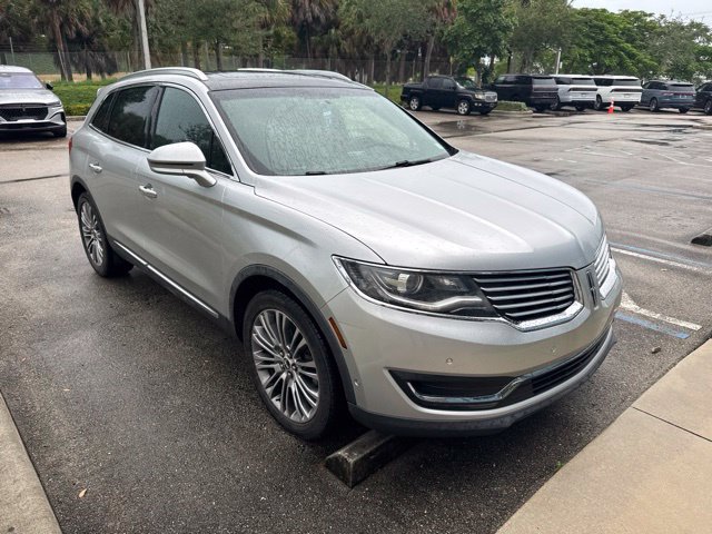 Used 2017 Lincoln MKX Reserve FWD image 2