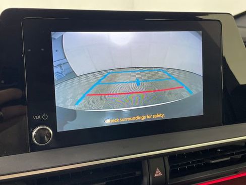 Used 2024 Toyota Prius Prime XSE Premium image 8