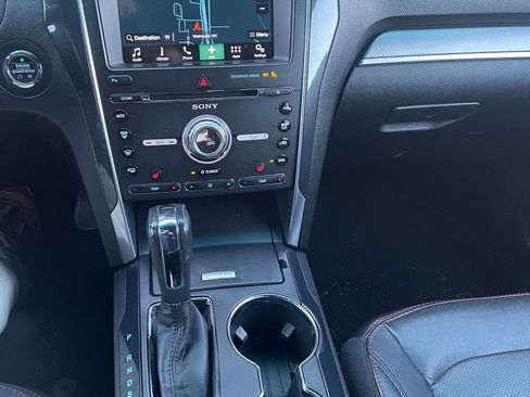 Used 2017 Ford Explorer Sport image 8