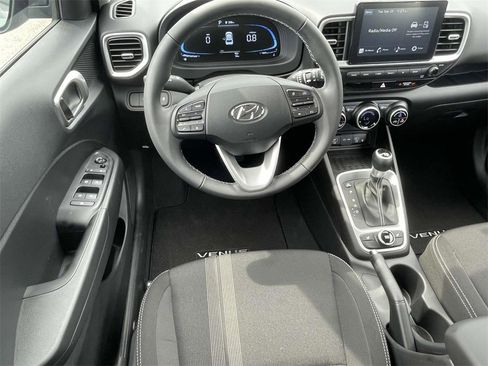 New 2026 Hyundai Venue SEL image 11