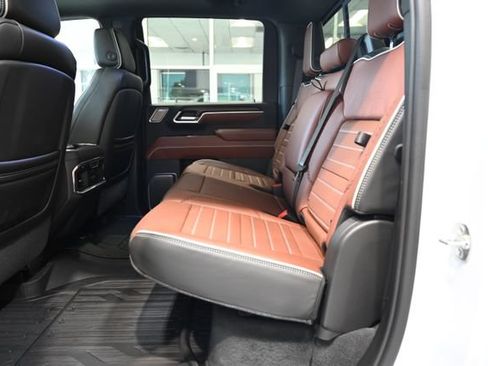 New 2026 GMC Sierra 2500 Denali Ultimate AWD/4WD image 18