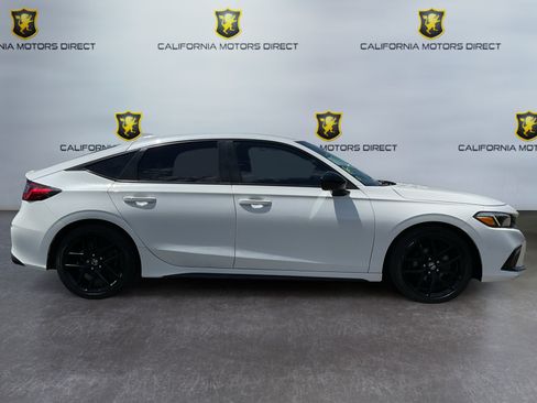 Used 2022 Honda Civic Sport image 4
