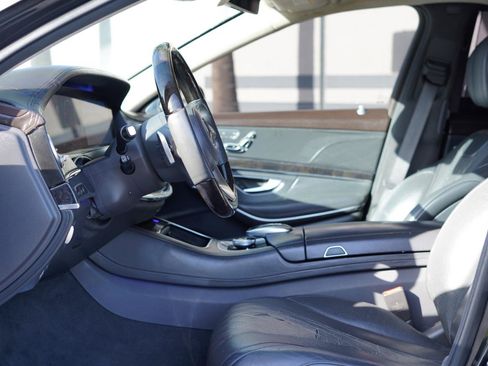 Used 2020 Mercedes-Benz S 560 4MATIC Sedan image 8