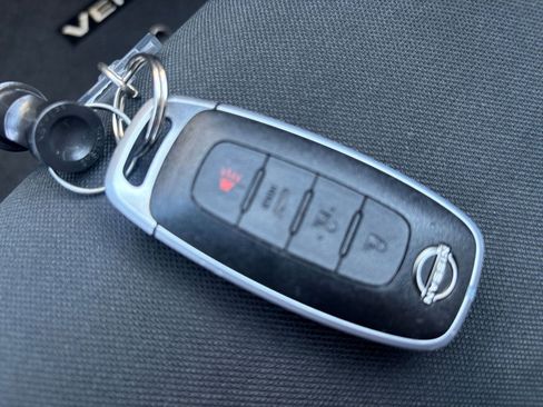 Used 2025 Nissan Versa SV image 21