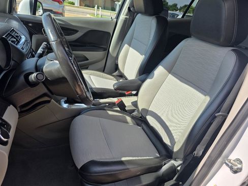Used 2016 Buick Encore FWD image 12