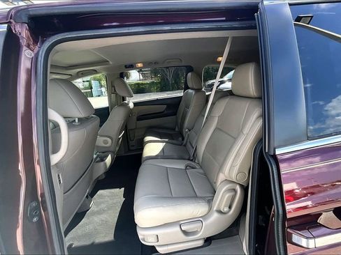 Used 2012 Honda Odyssey EX-L image 17