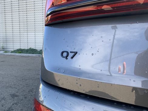 Certified 2025 Audi Q7 2.0T Premium Plus w/ Premium Plus Package image 14