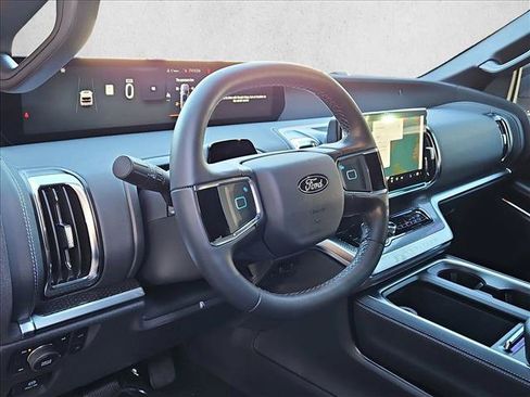 New 2026 Ford Expedition Platinum w/ Stealth Appearance Package AWD/4WD image 3