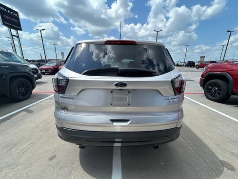 Used 2017 Ford Escape Titanium FWD image 3