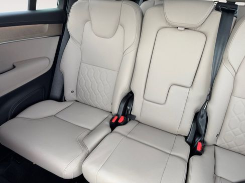 New 2026 Volvo XC90 B6 Plus w/ Protection Package Premier image 13