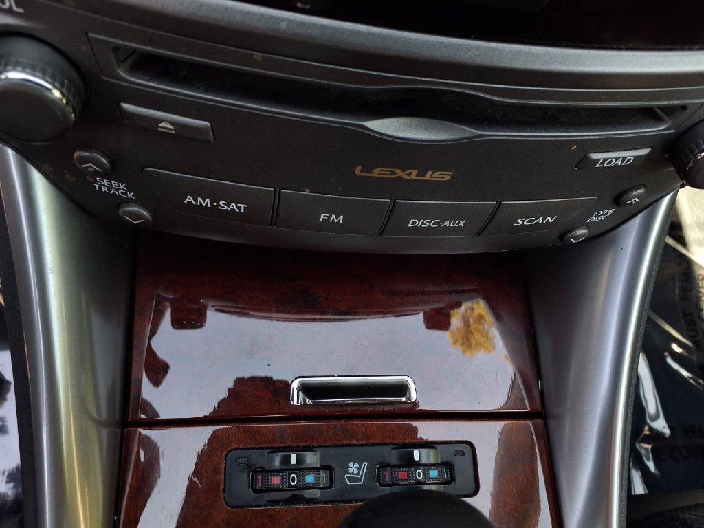 Used 2007 Lexus IS 250 w/ Premium Pkg RWD image 9