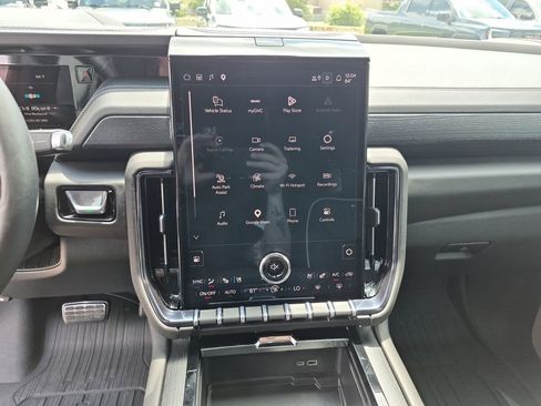 New 2026 GMC Yukon XL AT4 Ultimate AWD/4WD image 26