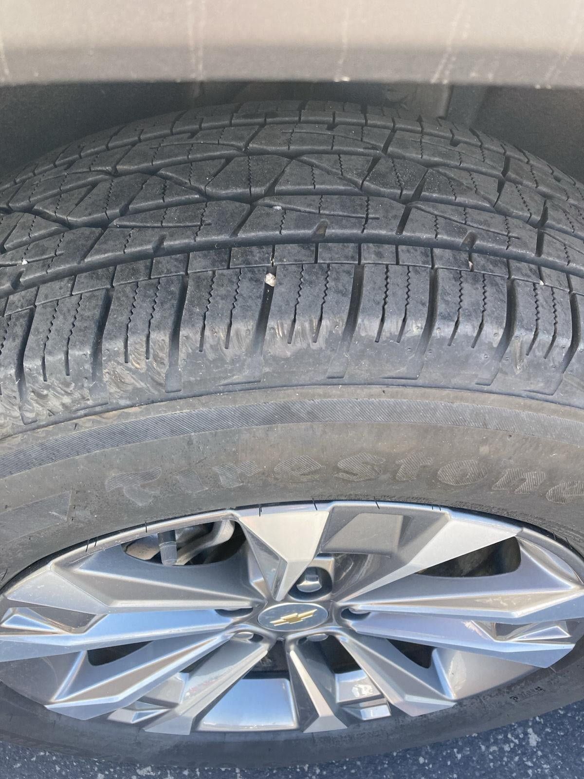 Used 2025 Chevrolet Equinox LT AWD/4WD image 9