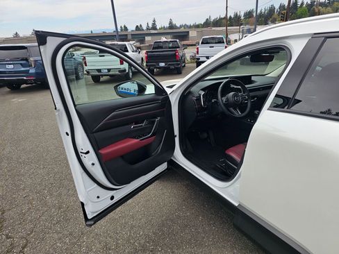 Certified 2025 MAZDA CX-50 2.5 Hybrid w/ Weather Package AWD/4WD image 21