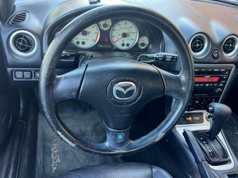 Used 2003 MAZDA MX-5 Miata RWD image 14