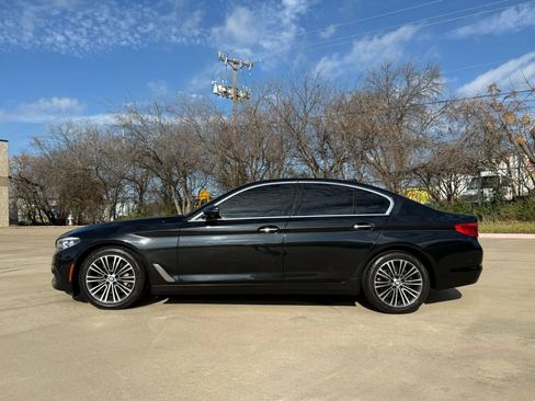 Used 2018 BMW 530i w/ Premium Package image 3