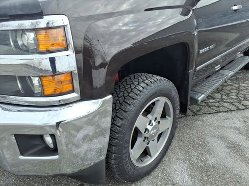 Used 2018 Chevrolet Silverado 2500 LTZ w/ Duramax Plus Package image 9