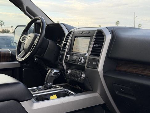 Used 2019 Ford F150 Lariat w/ Equipment Group 502A Luxury image 28