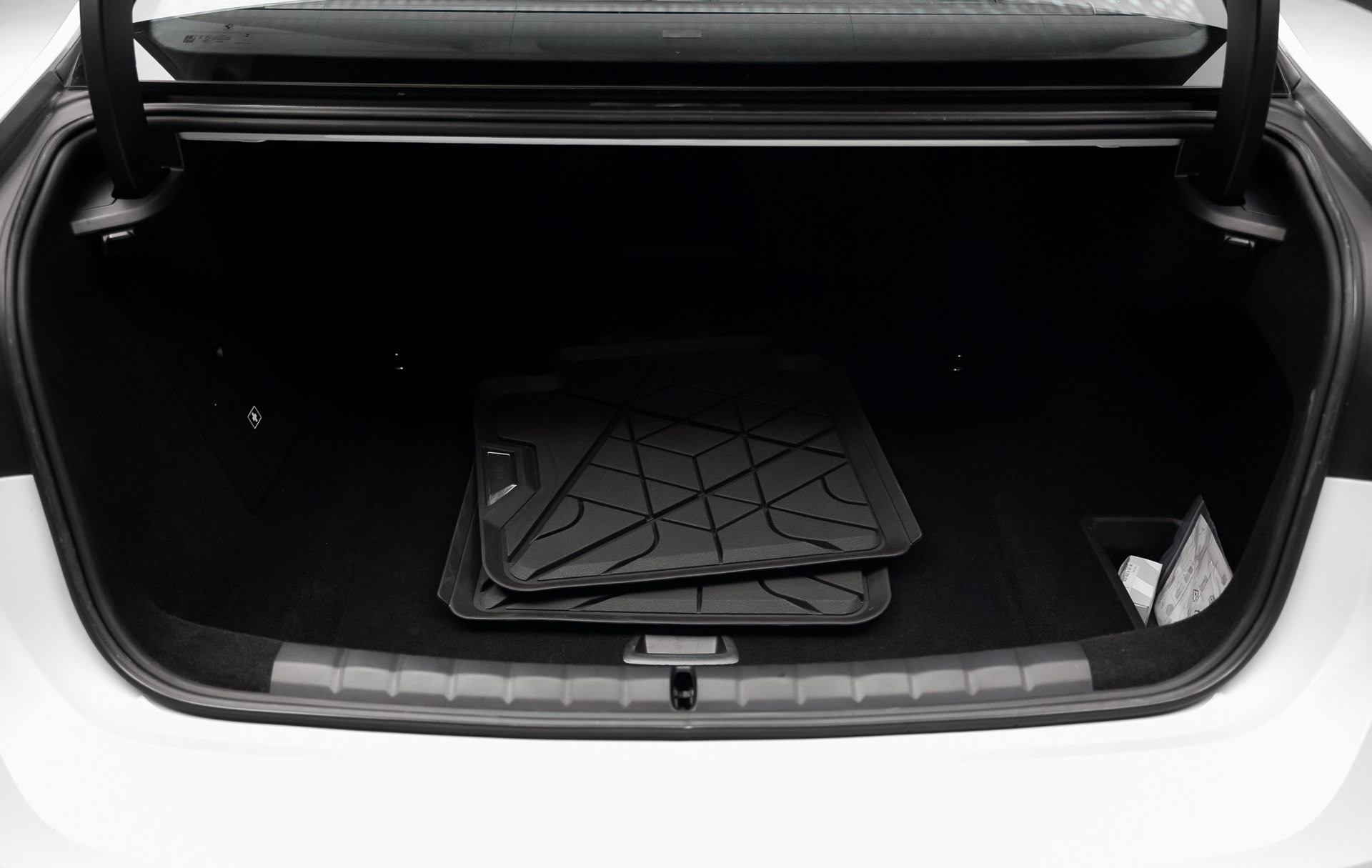 Used 2024 BMW i7 eDrive50 w/ Executive Package RWD image 71