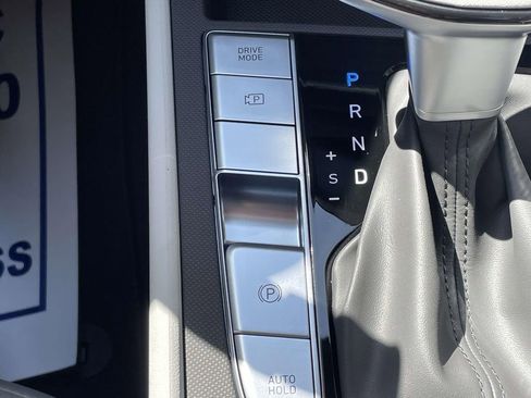 New 2026 Hyundai Elantra Limited image 33