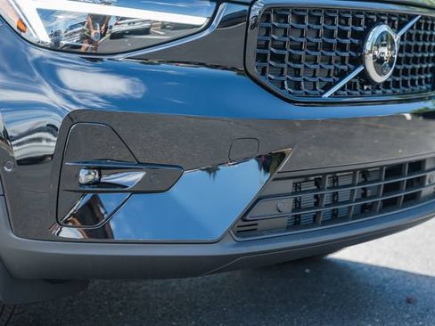 New 2026 Volvo XC40 B5 Plus w/ Protection Package Premier AWD/4WD image 13